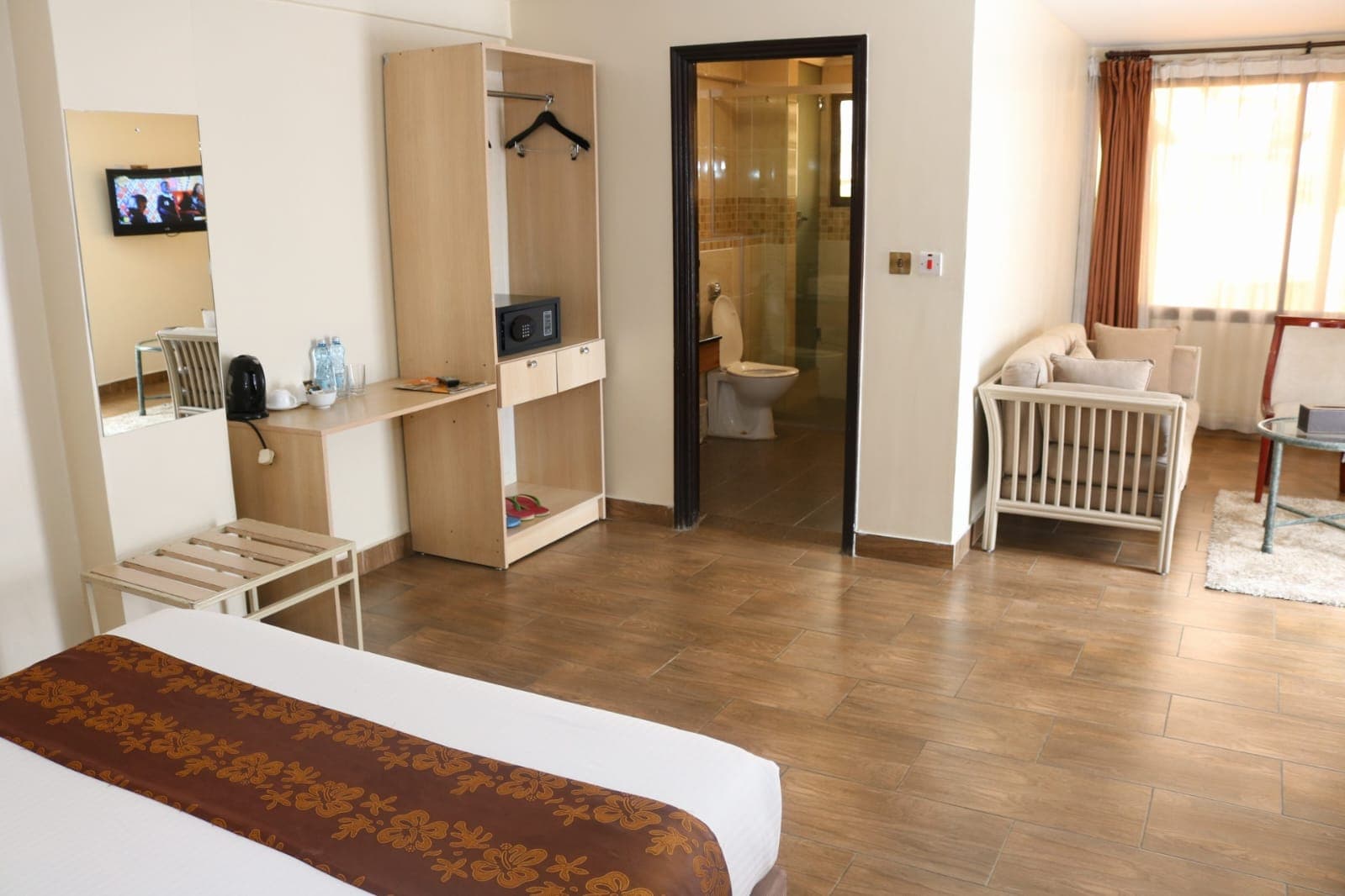 Deluxe Twin Room