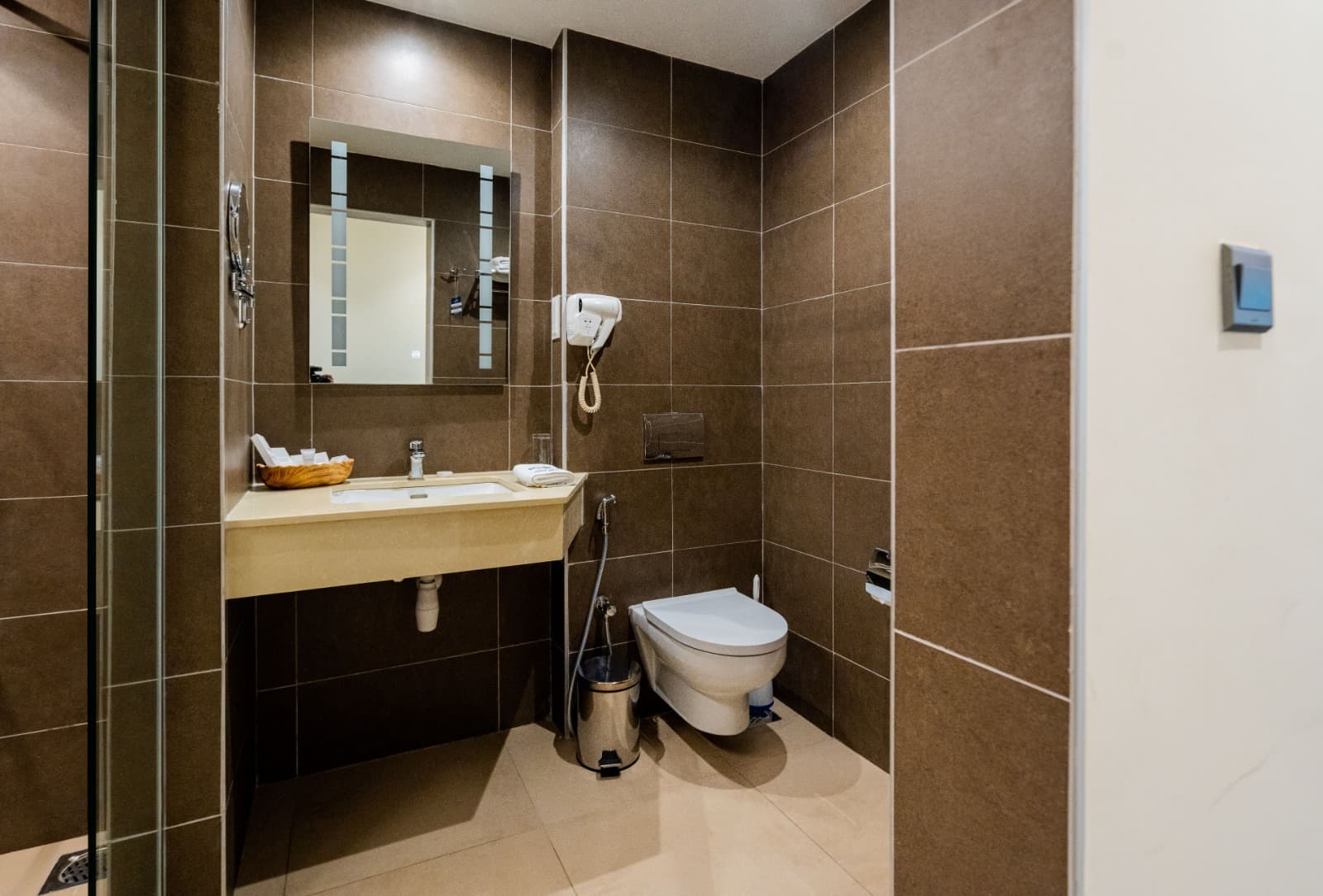 Premium Guest Bathroom